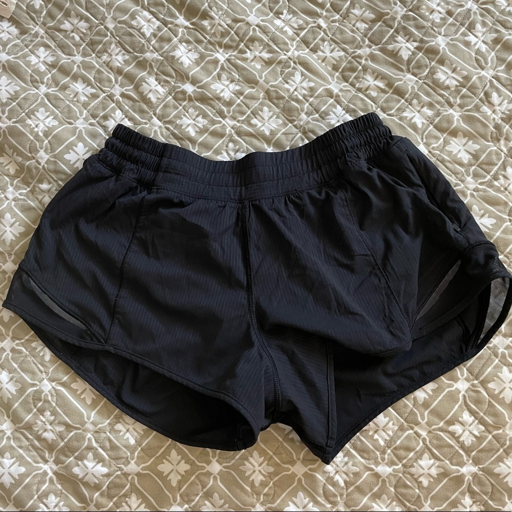 Lululemon Hotty Hot Low Rise Shorts